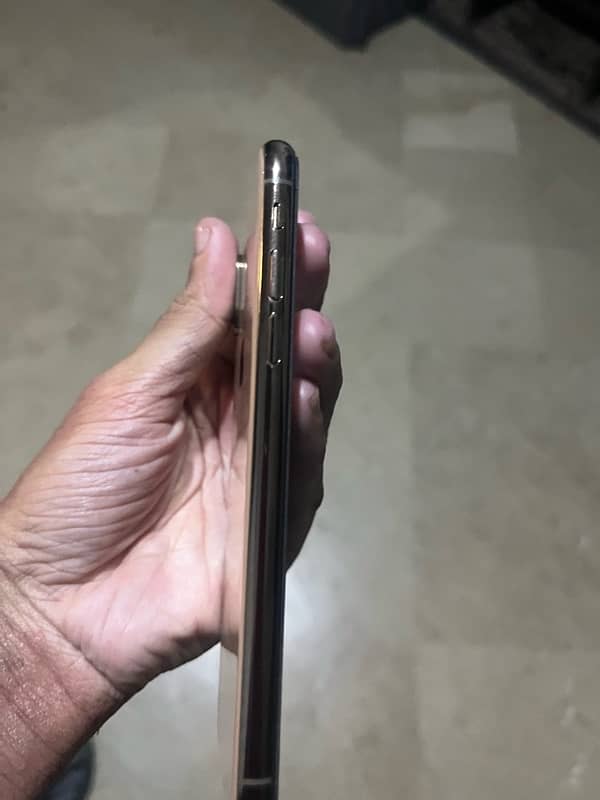 iphone xs 64gb non PTA 3