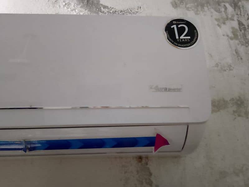 Dawlance aura 30 model heat and cool DC inverter 2