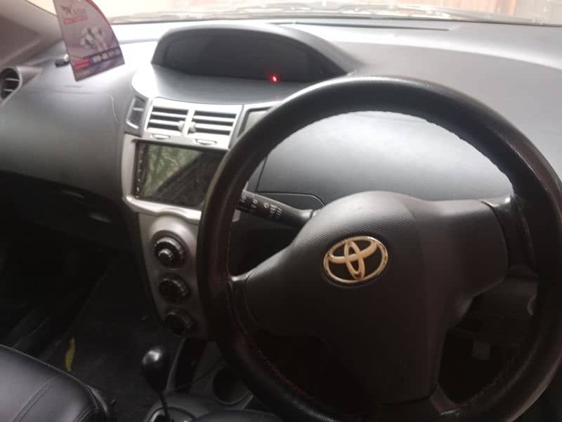 Toyota Vitz 2008 3