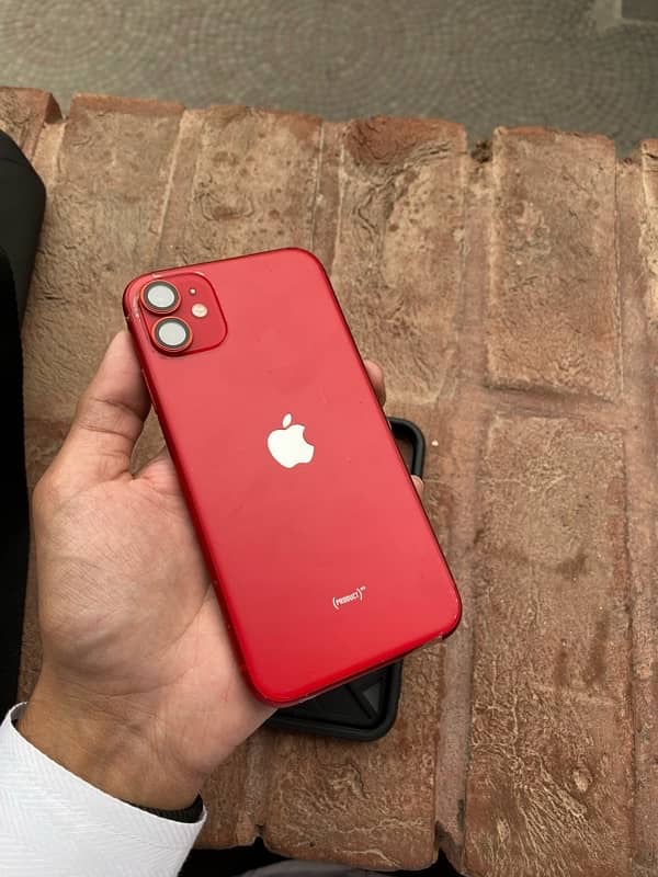 Used Red iPhone 11 (256 GB) – PTA Approved, 8/10, 71% Battery 2