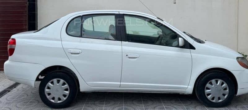 Toyota Platz 2002 White import 2006 Automatic 3