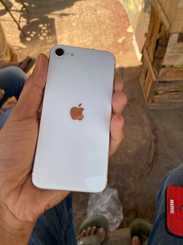 IPhone SE 2020 PTA APPROVED GOOD PRICE. . 1