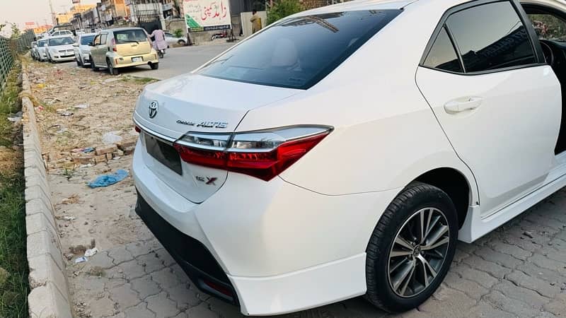 Toyota Corolla Altis 2019 5