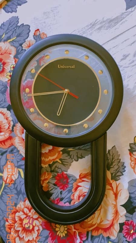 Black wall clock beautiful 1