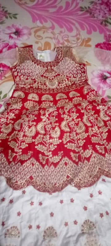 red and white lehnga 1