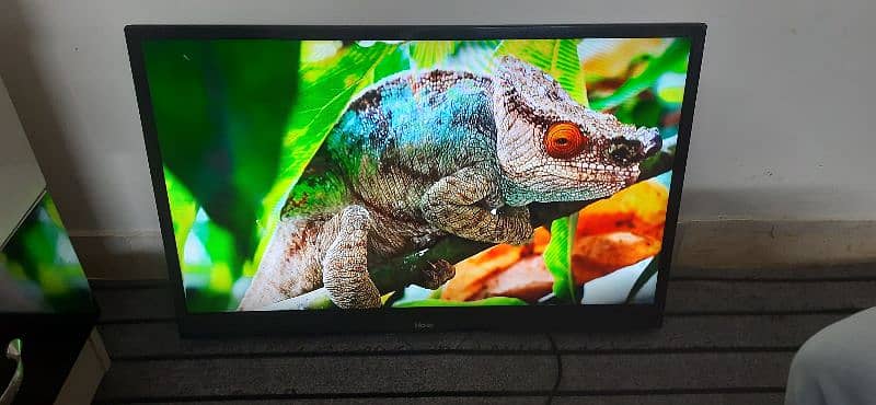 smart TV haier  32 inches 3