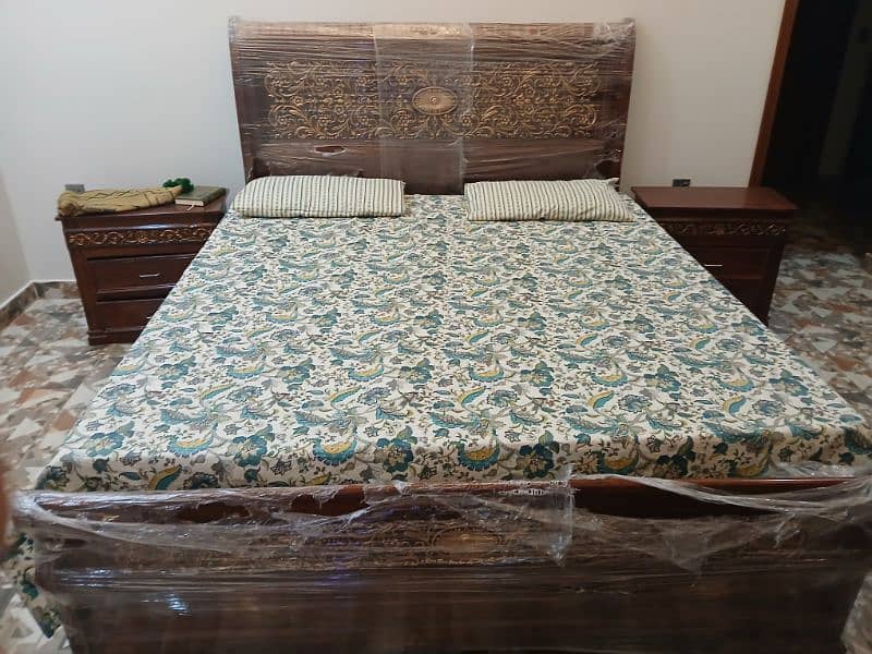 WOODEN TOTAL GENUINE SHEESHAM WOOD BED FOR SALE 1