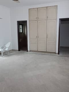 12 Marla Upper Portion For Rent At The Prime Location In Saddar Officer Colony