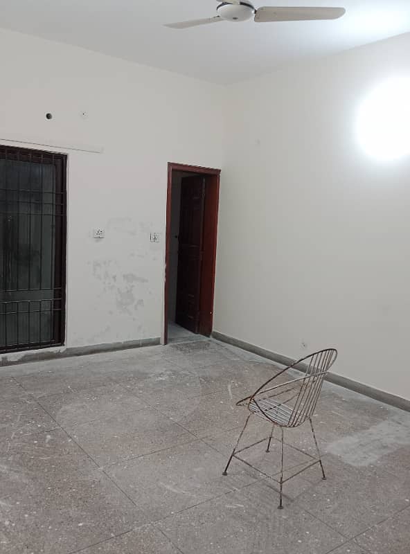 6 Marla Separate Upper Portion For Rent At The Prime Location In Saddar Officer Colony 3