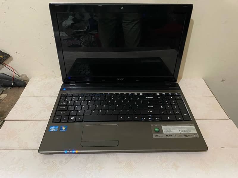 acer 10 by 10 condition laptop i5 8gb 320gb 1