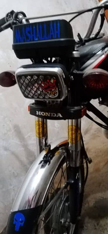 Selling Honda CG 125 3