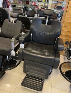 Brand New Salon Chair !!!