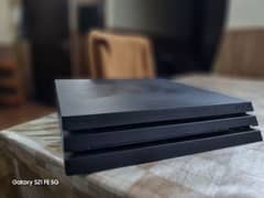 PS4 Pro Used With 2 Games (Uncharted 4,Assassin Creed)