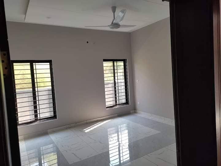 14 Marla Brand New House For Rent 18