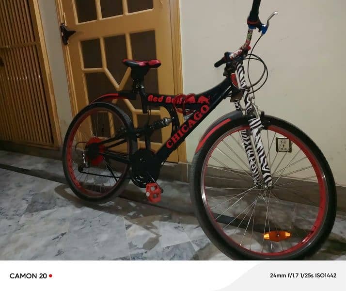 Red Bull Mountain Bicycle with 7+3 gears 0