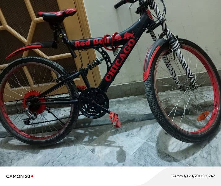 Red Bull Mountain Bicycle with 7+3 gears 4