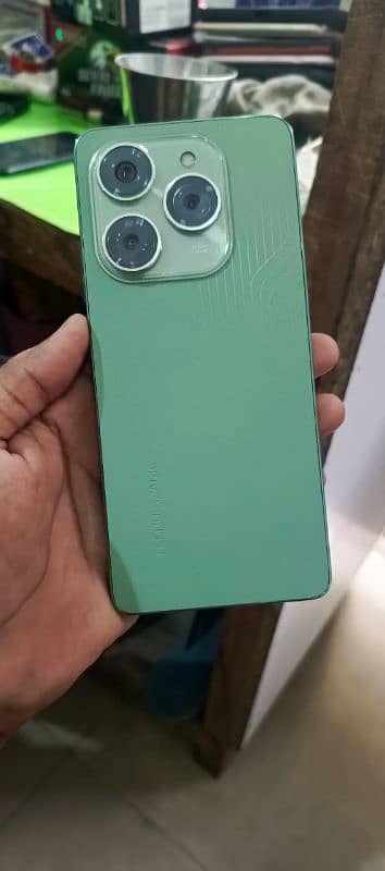 Tecno Spark 20 Pro 2