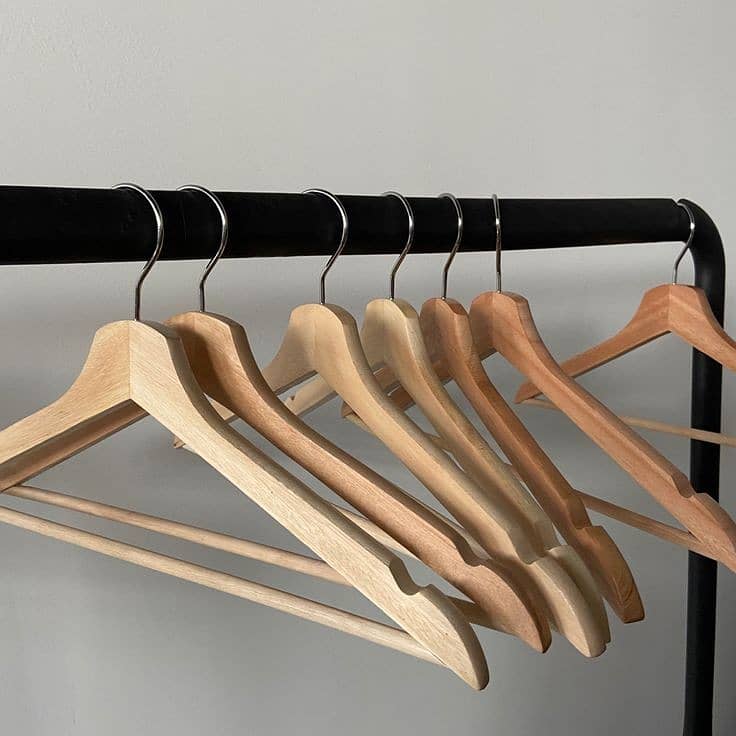 Wooden Hangers for clothes 10