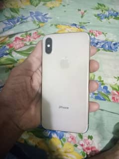 iPhone Xs lush white 256gb non Pta exchange possible