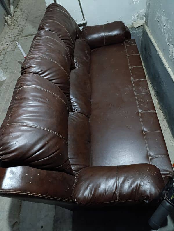 3 seater Sofa 0