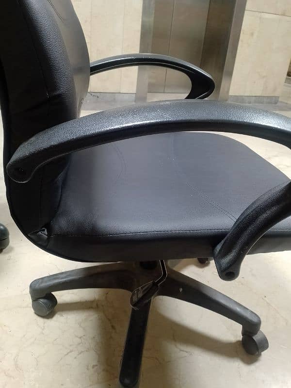 Office chairs for sale in Blue Area Islamabad 0