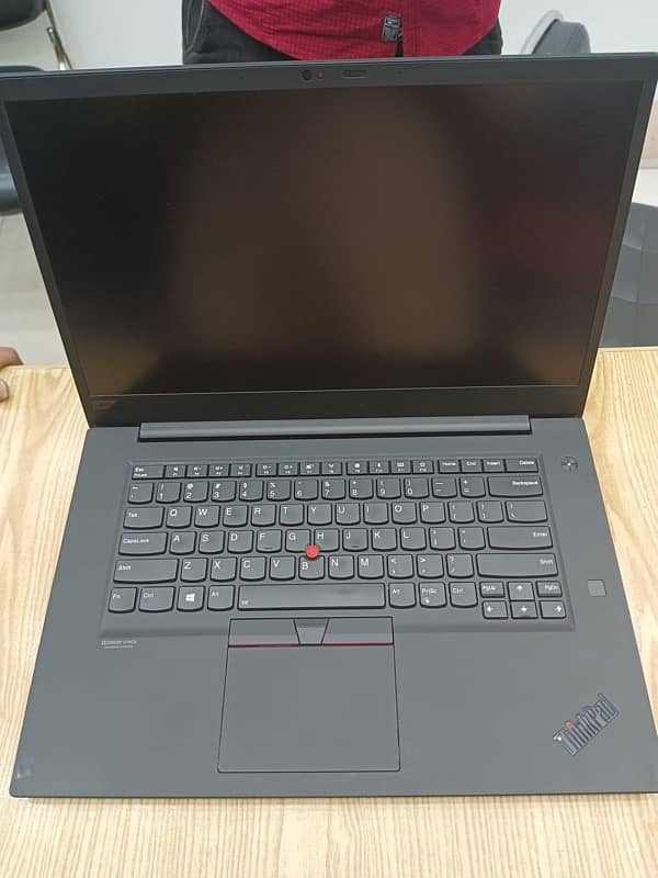 LENOVO (X1 Extreme 4k Touch) Core i7 9th Gen(32/512/4gb GTX 1650 DRR5) 1