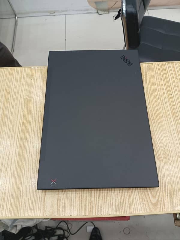 LENOVO (X1 Extreme 4k Touch) Core i7 9th Gen(32/512/4gb GTX 1650 DRR5) 3