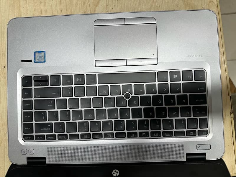 hp i7 7 gen g4 840g 1