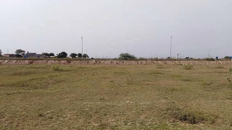 A prime location 1 Kanal plot located in a highly sought-after area, perfect for building your dream home or investment purpose. 2