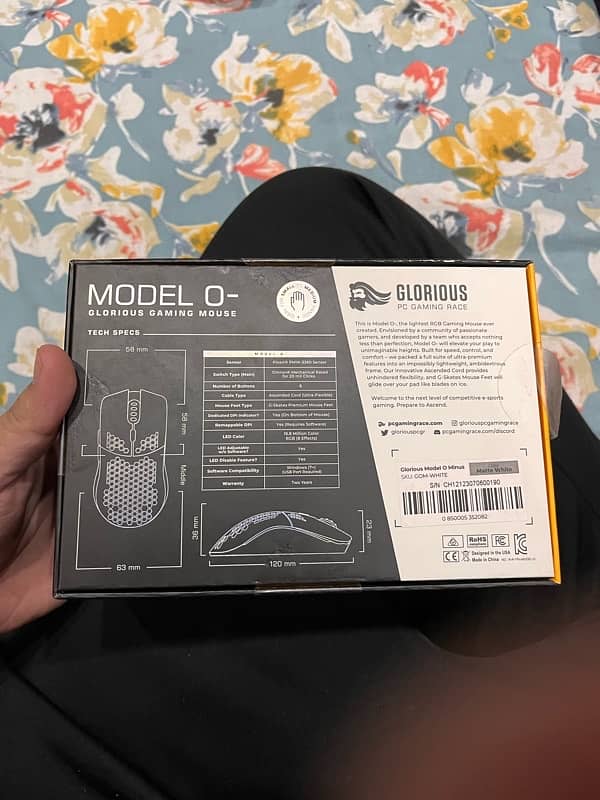 Glorious Model o minus professional gaming mouse 4