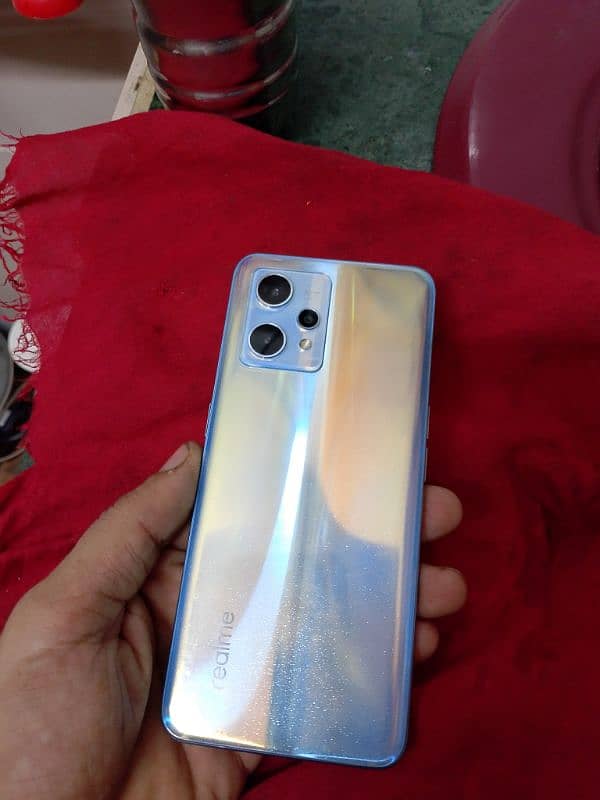 realme 9 pro plus.  8/128 1