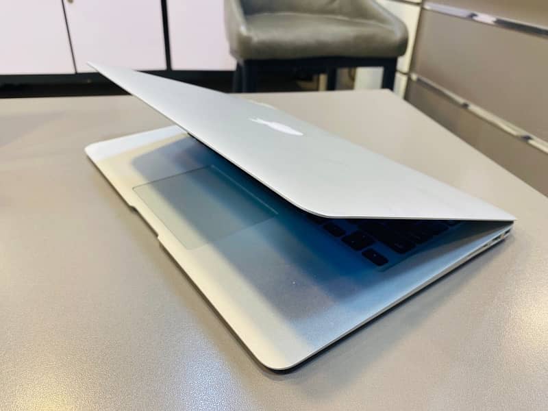 MacBook Air 13.3” 2014 i5/4/128 5