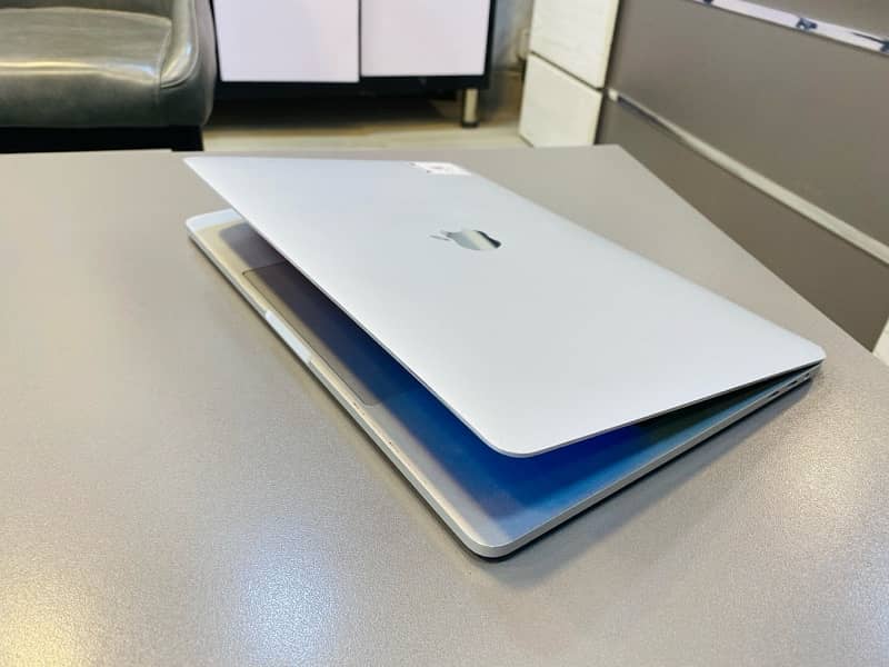 CTO MacBook Pro 13” TouchBar 2019 i7/16/1TB 3