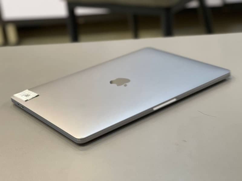 13” MacBook Pro 2020 intel i5/16/1TB 3