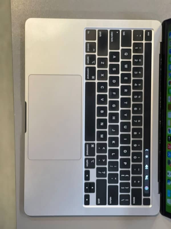 13” MacBook Pro 2020 intel i5/16/1TB 4