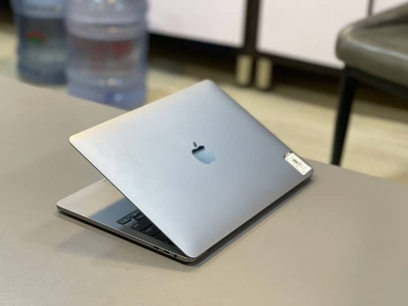 13” MacBook Pro 2020 intel i5/16/1TB 5