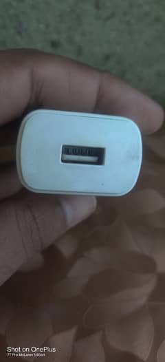 ORIGNAL BOX PULLED CHARGER. . add read plz