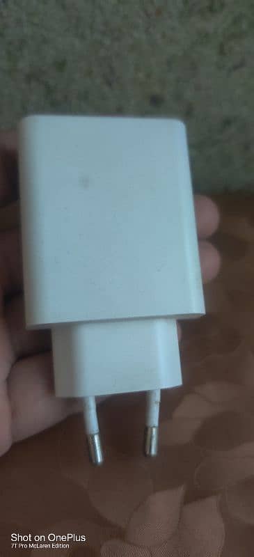 ORIGNAL BOX PULLED CHARGER. . add read plz 4