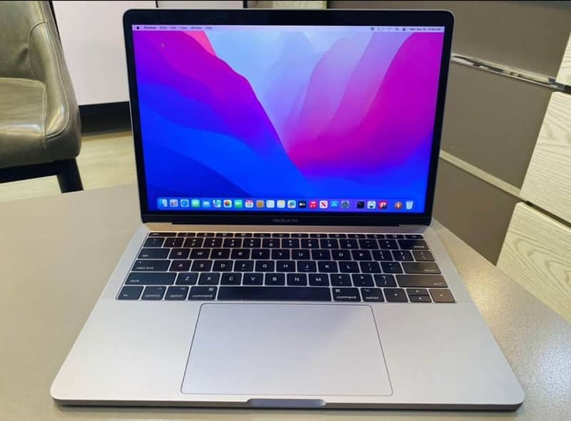 MacBook Pro 13” 2017 NOn Touchbar i7/16/256 6