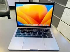 MacBook Pro 13” Touchbar 2017 i7/16/256