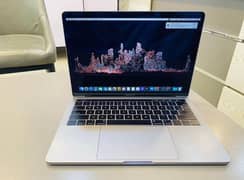 MacBook Pro 13” Touchbar 2017 i7/16/1TB