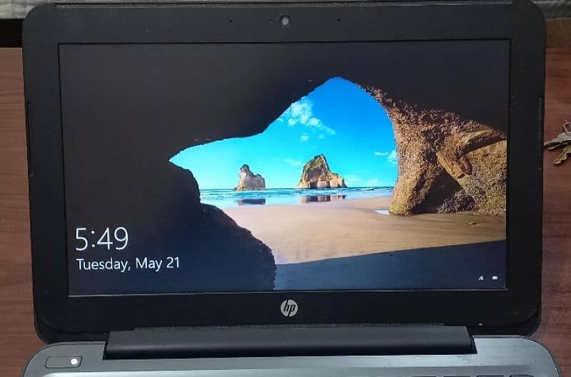 HP Stream 11 Pro G2 Windows 10 Pro 1