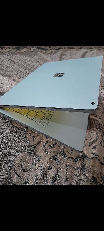 Microsoft Surface Book 2 (Ci5, 8Th Gen, 8/256GB) 2