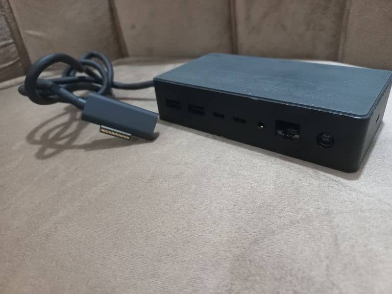 Microsoft Surface Dock 2 With C-Type Ports 4