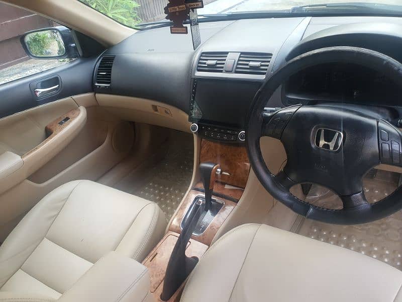 Honda Accord 2005 11