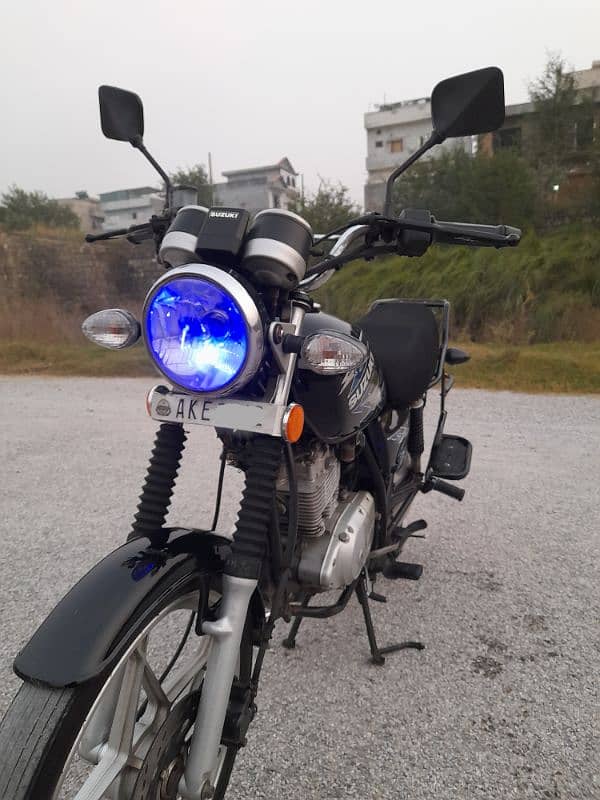 SUZUKI GS-150-SE 1