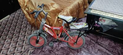 kids cycle 9/10 condition for 4 to 7 yrs