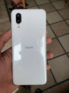 Sharp aquos sense 3 plus