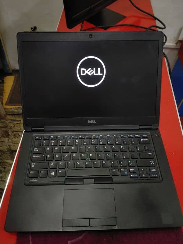 Dell Lattitude 5480 I5 6th Generation 8GB Ram/256 GB SSD M. 2 0