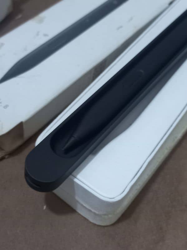 Microsoft Surface Slim Pen 2 With Charger 3